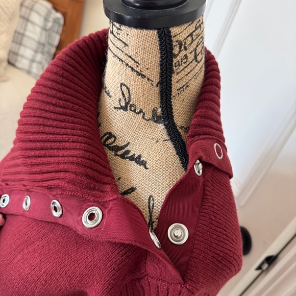 Cabi Pushover Pullover Size XS Burgundy / Red - Picture 4 of 5